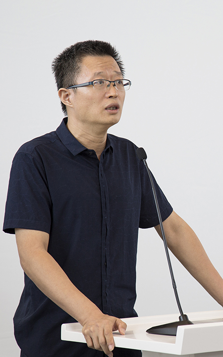 清华大学艺术博物馆常务副馆长杜鹏飞介绍艺术博物馆总体情况